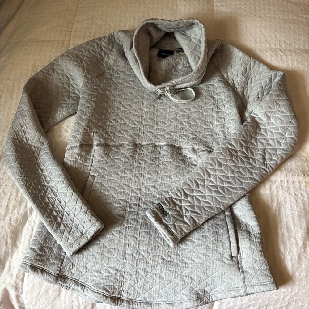 Marmot Annie Cowl Gray Quilted Pullover Sweater thumb holes and pouch pocket